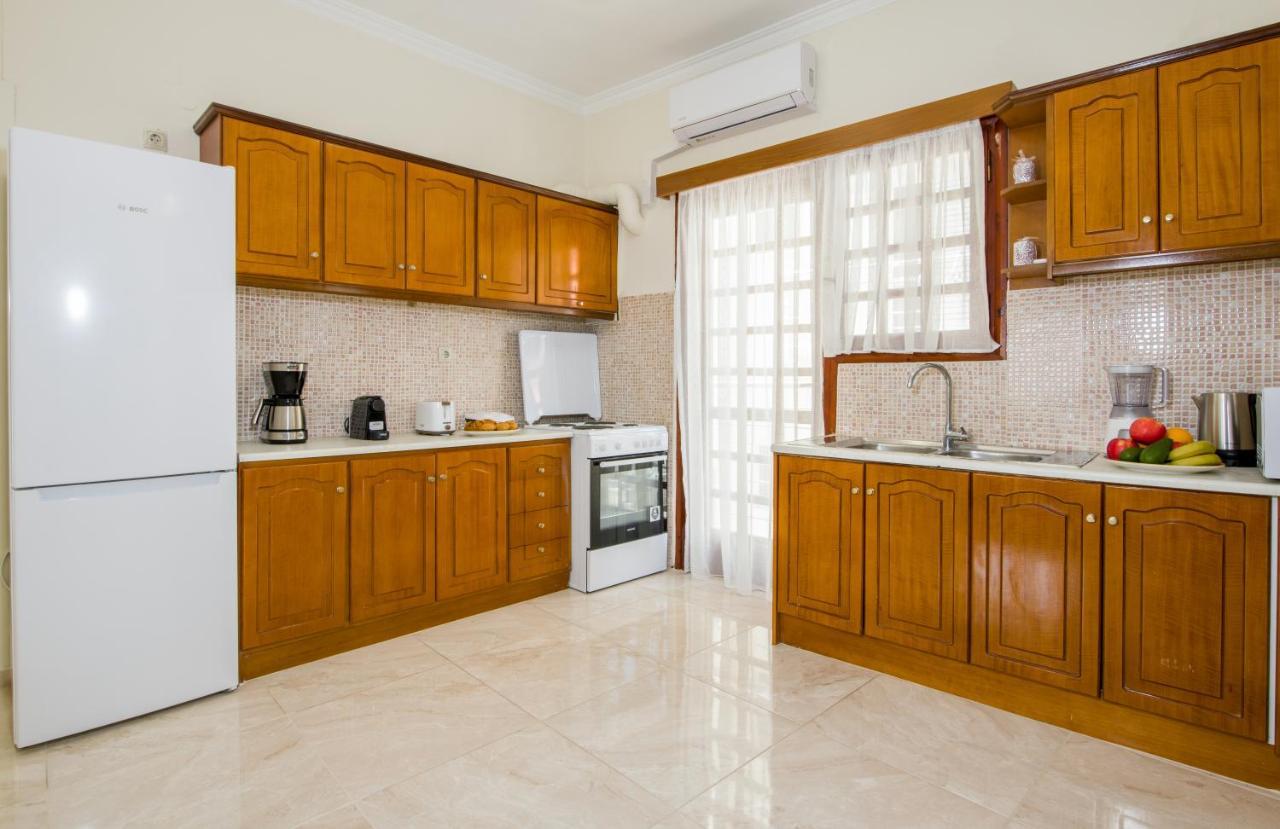 Center Manolia Dream 3 Bedroom Apartment 100M Away From The Beach Chrissi Akti Chania Exterior foto
